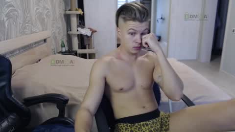 Alice and Sergey online show from January 2025 03:00:02 AM