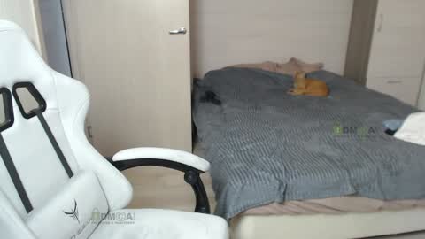 Alice and Sergey online show from February 2025 11:10:01 AM