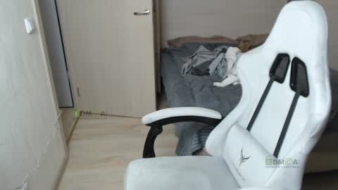 Alice and Sergey online show from February 2025 05:03:02 PM