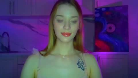 Snapshot of sunny__fox chatting on February 2025 07:03:01 PM sunny__fox online show from February 2025 07:03:01 PM