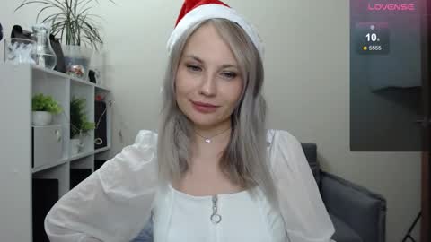 Naomi online show from December 2024 10:28:01 PM