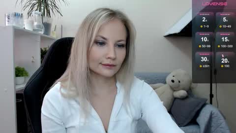 Naomi online show from October 2025 06:00:02 AM