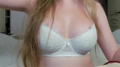 Vanessa online show from November 2025 12:38:01 PM