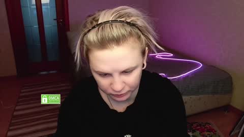 Snapshot of sunny_mood chatting on January 2025 07:07:01 AM sunny mood online show from January 2025 07:07:01 AM