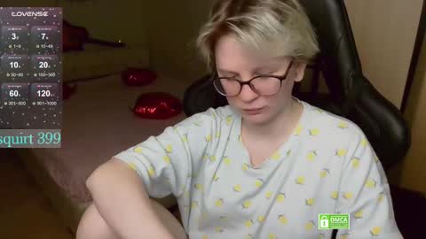 Snapshot of sunny_mood chatting on February 2026 06:40:02 PM sunny mood online show from February 2026 06:40:02 PM