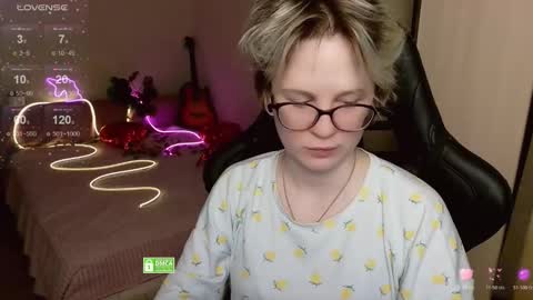 Snapshot of sunny_mood chatting on March 2026 06:24:02 AM sunny mood online show from March 2026 06:24:02 AM