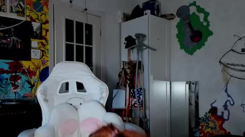 Snapshot of sunny_mouse chatting on September 2025 03:45:01 PM Sunny online show from September 2025 03:45:01 PM