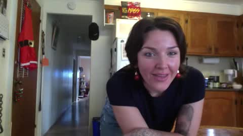 Sunset  online show from December 2025 09:30:01 PM