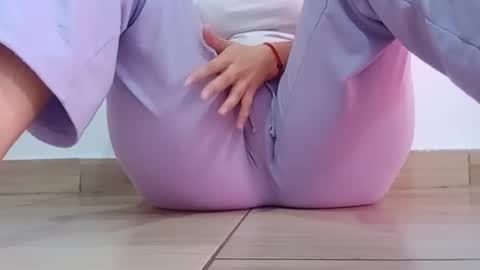 Annie online show from October 2025 05:42:01 PM