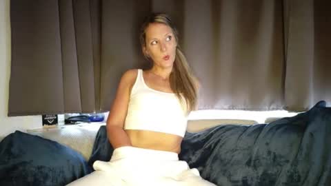 Snapshot of sunshine_diddy chatting on February 2025 04:00:02 PM Ava online show from February 2025 04:00:02 PM