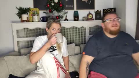 Ava online show from December 2025 09:04:02 AM