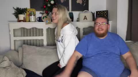 Ava online show from December 2025 08:38:02 PM