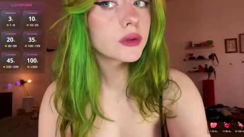 Snapshot of sunshine_lina chatting on June 2026 06:47:02 AM Lina online show from June 2026 06:47:02 AM