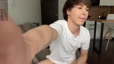 Snapshot of sunshinealex chatting on February 2026 09:24:02 AM sunshinealex online show from February 2026 09:24:02 AM