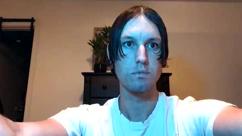 Snapshot of suntresh chatting on October 2025 05:42:02 AM suntresh online show from October 2025 05:42:02 AM