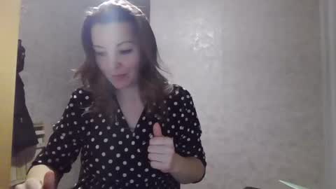 sunvselena40 online show from January 2025 01:21:02 PM