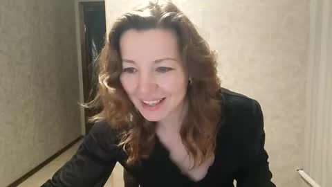 sunvselena40 online show from January 2025 09:12:01 AM