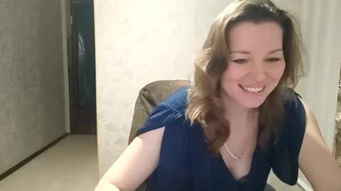 sunvselena40 online show from January 2025 01:31:02 PM