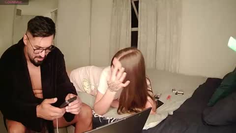 SunytaCouple online show from August 2026 11:39:01 PM