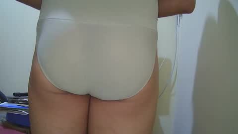 superboy977 online show from November 2025 04:40:01 AM