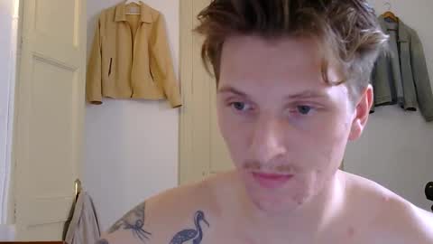 Snapshot of superhardxxxx chatting on October 2025 12:40:02 PM Ctrl My Body online show from October 2025 12:40:02 PM