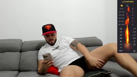 Snapshot of supermanboyxxl chatting on December 2024 04:51:02 AM supermanboyxxl online show from December 2024 04:51:02 AM