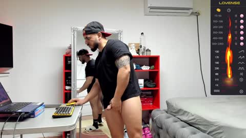 Snapshot of supermanboyxxl chatting on January 2025 09:48:01 AM supermanboyxxl online show from January 2025 09:48:01 AM