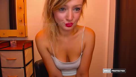 Natalie online show from September 2025 09:42:02 AM