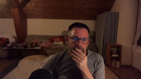 supersquirrel81 online show from November 2025 05:12:02 PM