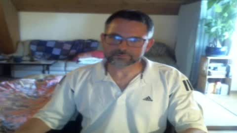 supersquirrel81 online show from April 2026 02:37:01 PM