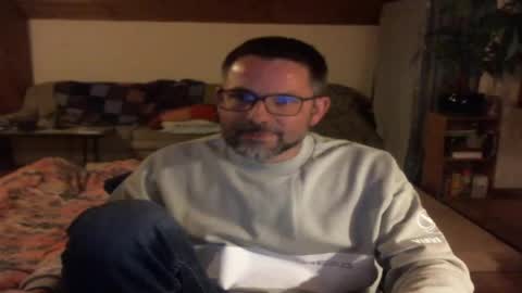 supersquirrel81 online show from April 2026 07:30:02 PM