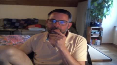supersquirrel81 online show from May 2026 06:03:01 PM