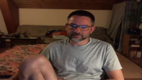 supersquirrel81 online show from May 2026 01:22:01 AM
