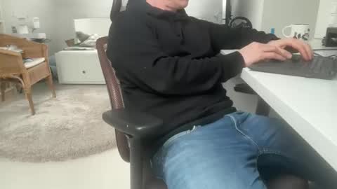 Snapshot of surfstar81 chatting on December 2025 10:13:01 AM surfstar81 online show from December 2025 10:13:01 AM