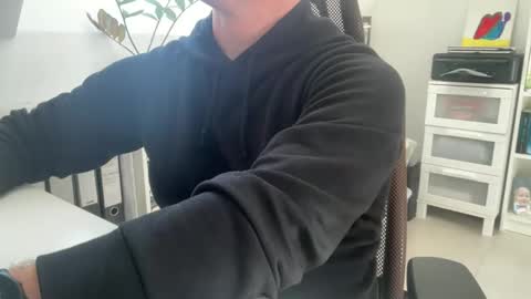 Snapshot of surfstar81 chatting on December 2025 12:09:01 PM surfstar81 online show from December 2025 12:09:01 PM