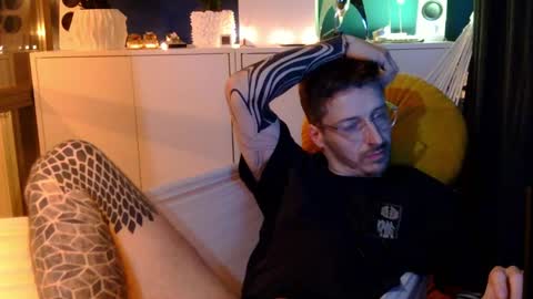 Snapshot of surgical_steel chatting on February 2025 01:47:01 AM SurgicalSteel online show from February 2025 01:47:01 AM