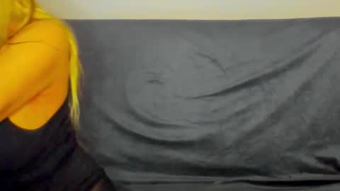 surikiss online show from October 2025 01:17:02 AM