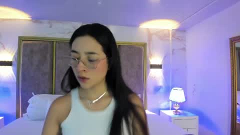 Susann online show from May 2026 11:27:01 AM