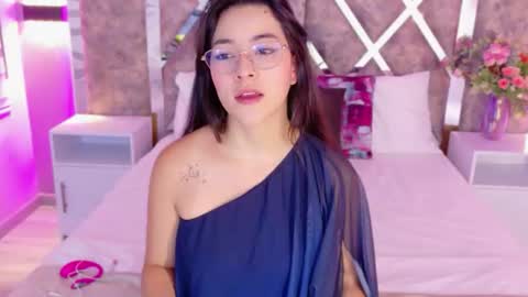 Susann online show from June 2026 11:37:01 AM