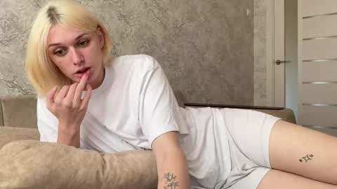 Vladiva online show from September 2025 06:51:02 AM