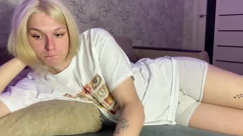 Vladiva online show from October 2025 08:53:02 PM