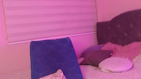 Snapshot of susan_bluee chatting on December 2024 06:42:02 AM Susan online show from December 2024 06:42:02 AM