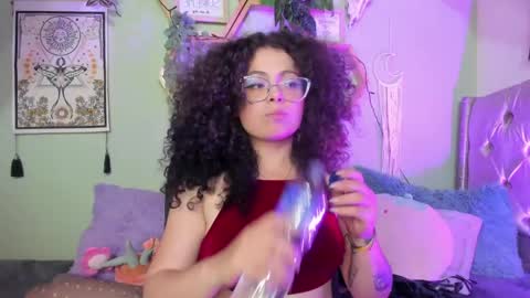 Snapshot of susan_bluee chatting on January 2025 09:26:01 AM Susan online show from January 2025 09:26:01 AM