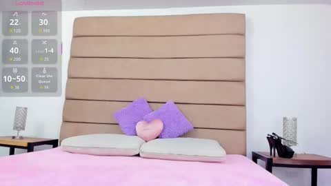 Snapshot of susan_elliot chatting on September 2025 08:46:01 PM Susan online show from September 2025 08:46:01 PM