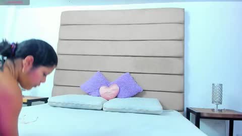 Snapshot of susan_elliot chatting on November 2025 08:21:01 PM Susan online show from November 2025 08:21:01 PM