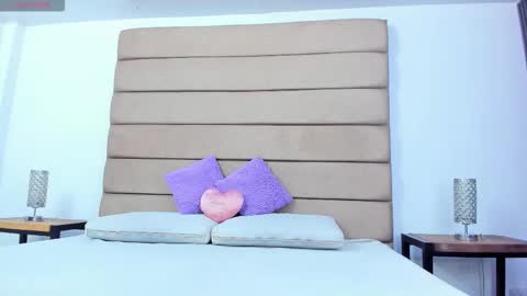 Susan online show from November 2025 09:15:01 PM