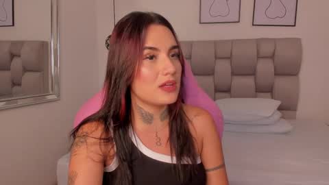 Susan online show from October 2025 09:13:02 PM