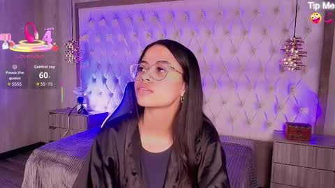 susan_voltaire online show from May 2026 01:30:01 PM