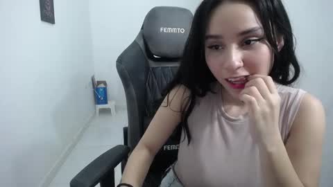 Snapshot of susana254 chatting on February 2025 06:14:01 AM susana lopez online show from February 2025 06:14:01 AM