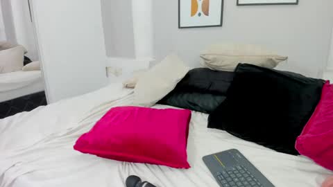 Susana online show from October 2025 05:16:02 AM